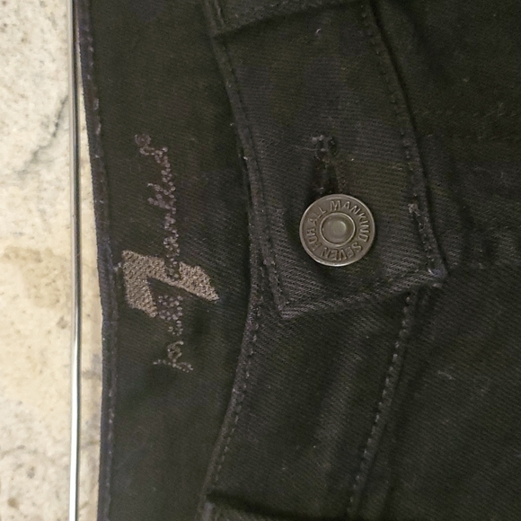 7 For All Mankind Shorts. Black, Denim, Cuffed Shorts. Size 27. Women's - Picture 3 of 6